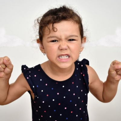 Comportements impulsifs et difficultés émotionnelles chez l'enfant